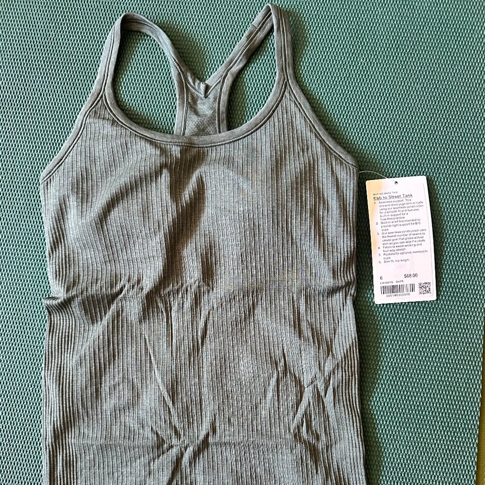 Lululemon Ebb to street Tank Top Light Support, B/C Cup Size 6 DKFR Dark Forest